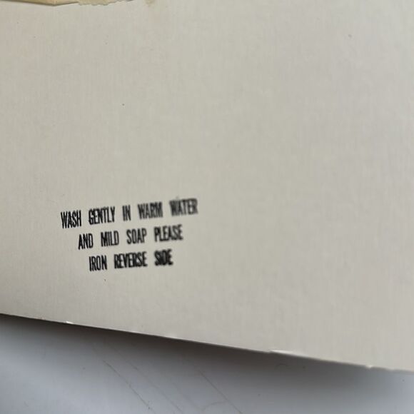 Vtg Mid Century Lewis Garland Christmas/Holiday themed cocktail napkins in folio - Picture 13 of 13